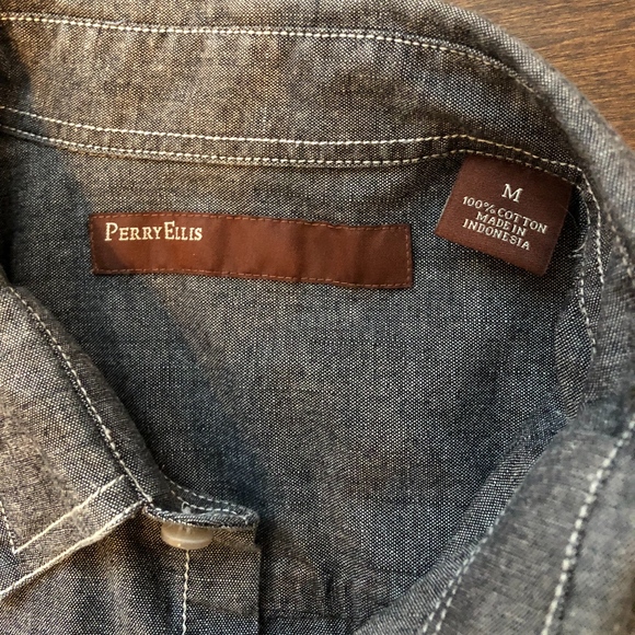 Perry Ellis Short Sleeve Button Down Size M - Picture 4 of 4